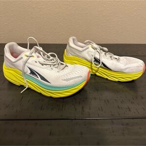 Altra Men’s VIA Olympus Men’s Trail Running Shoes